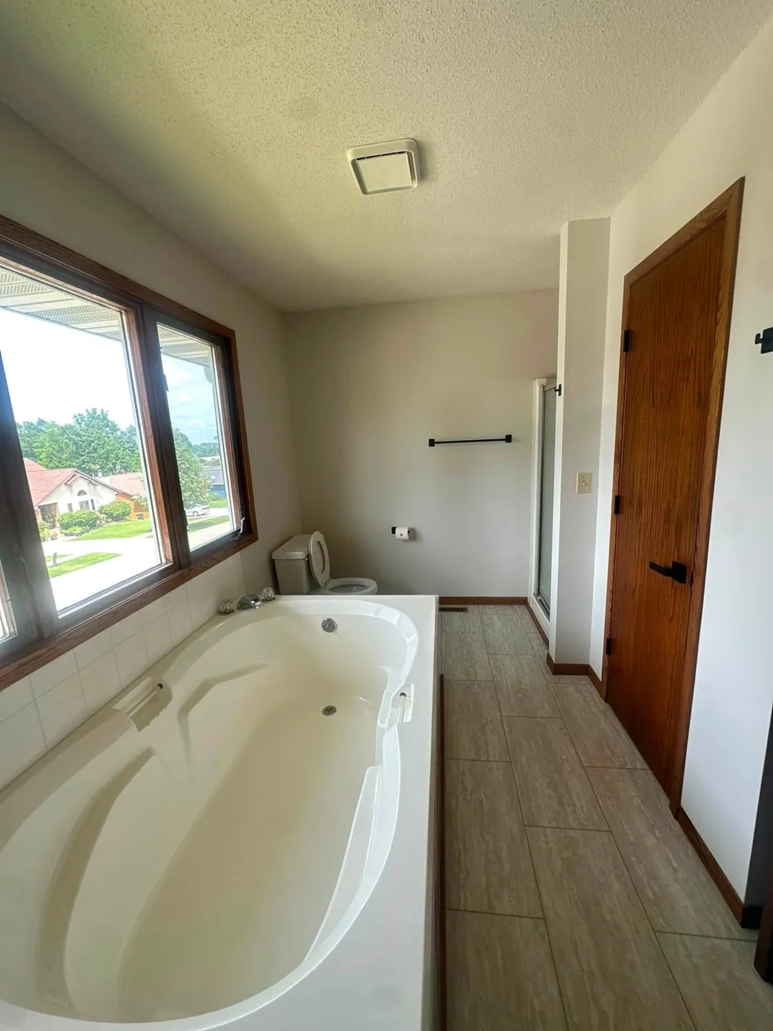 Bright bathtub bathroom interior